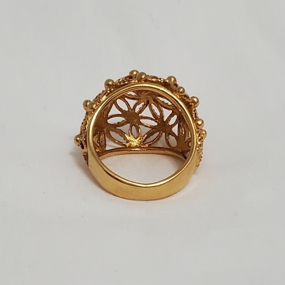 Avon Gold Tone Spun Blossoms Ring - Picture 3 of 7